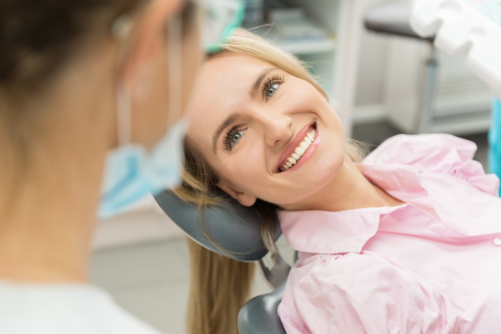 6 reasons why teeth whitening is done best at dental office